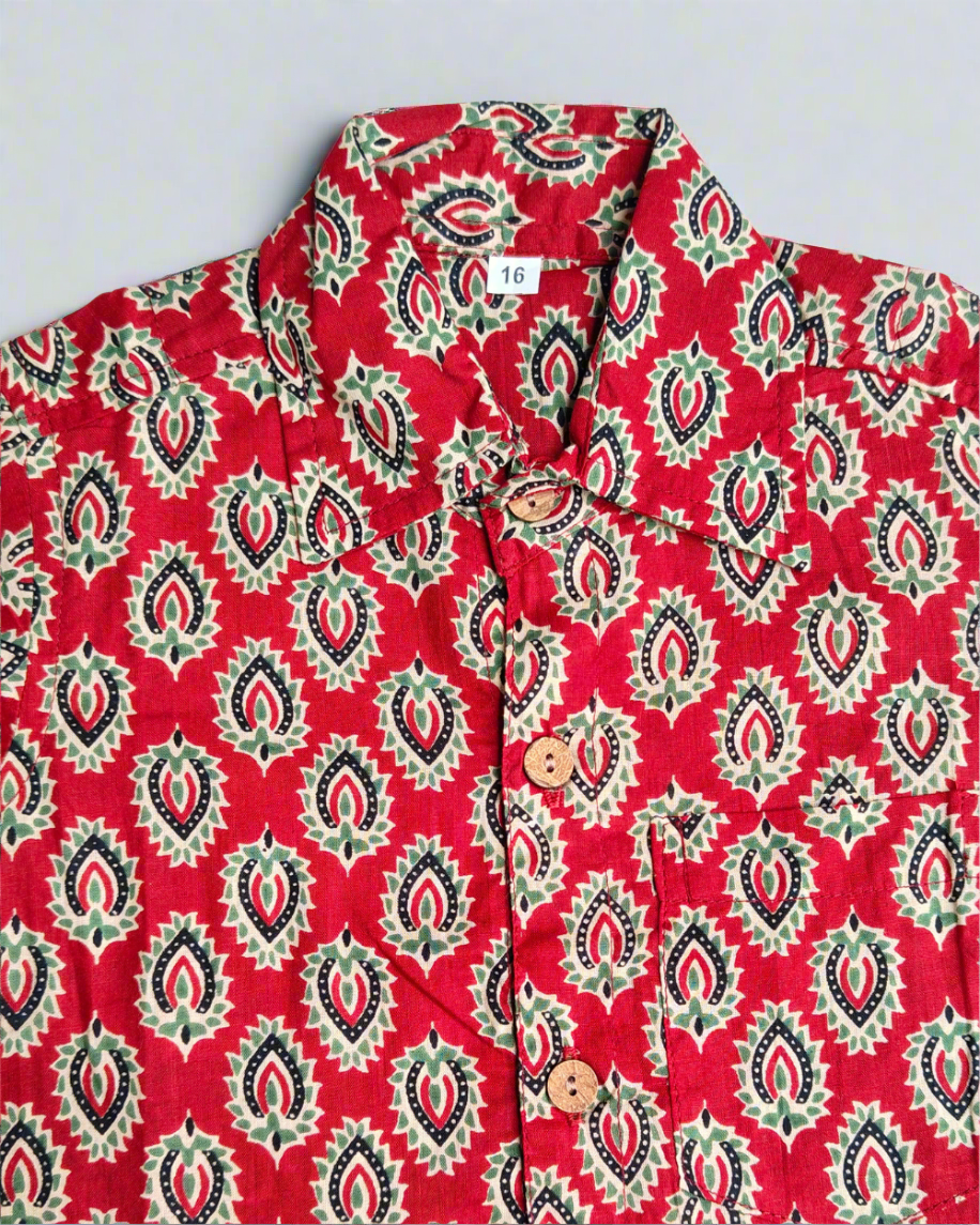Boys Little Baazigar Red Half Sleeve Cotton Shirt with wooden button on sleeve and in front