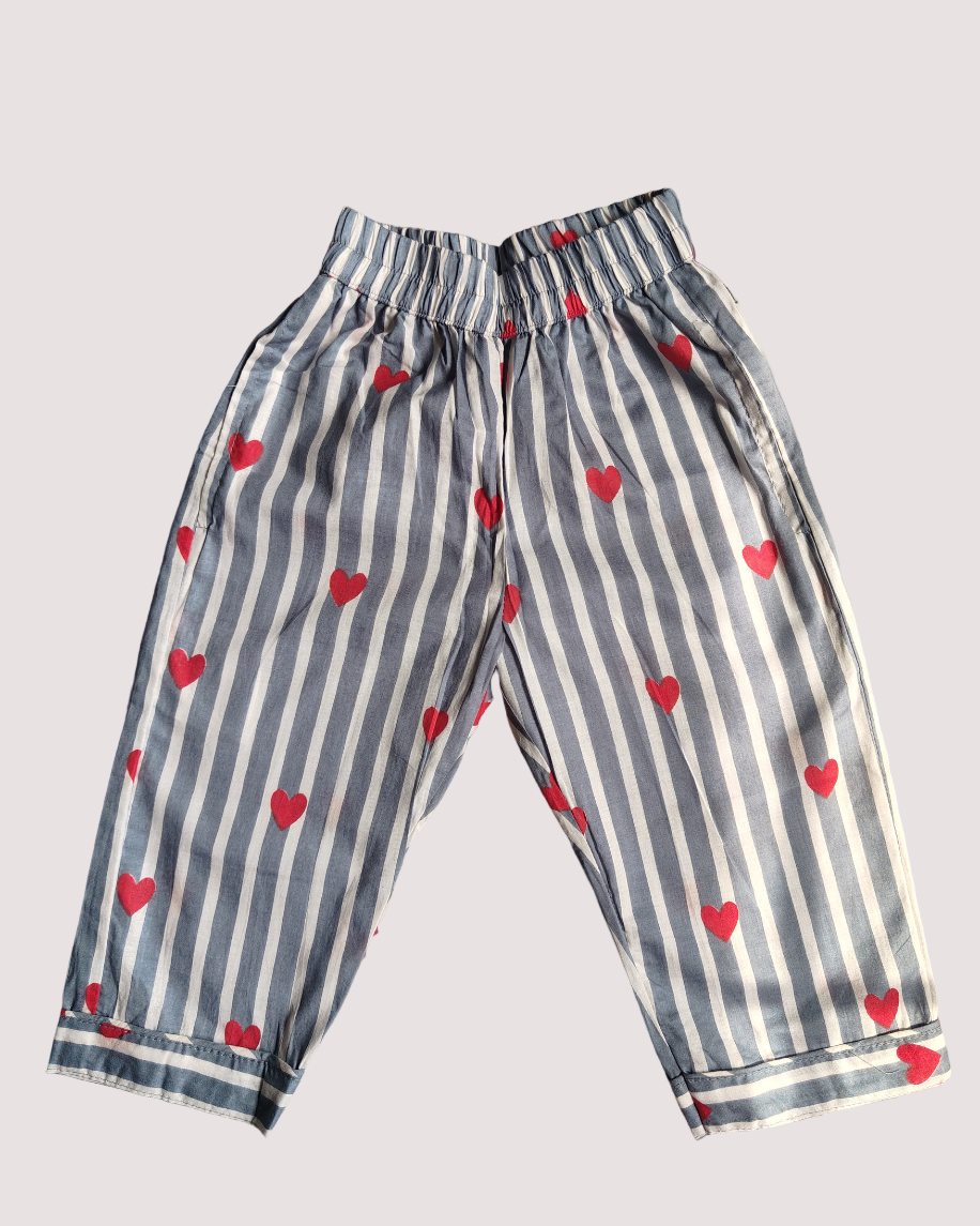 SnugBug Unisex Kids Pure Cotton Full Sleeve Heart Printed Light Weight Night Suit Set