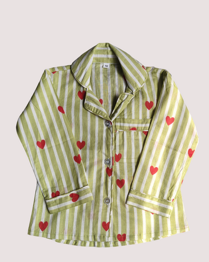 SnugBug Unisex Kids Pure Cotton Full Sleeve Heart Printed Light Weight Night Suit Set